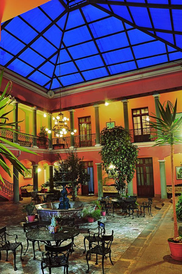 Capital Plaza Hotel スクレ エクステリア 写真
